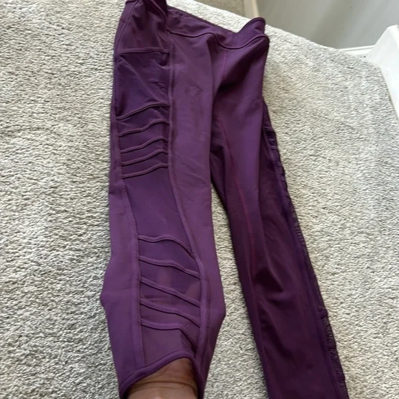 Lululemon Athletica Workout Leggings - Picture 4 of 7